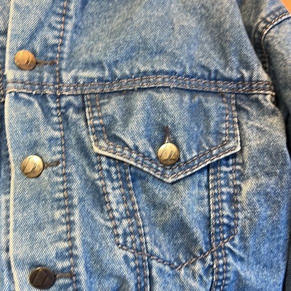 Vintage Liz Wear Denim Jean Jacket Size Medium with 6 pockets - Picture 8 of 16
